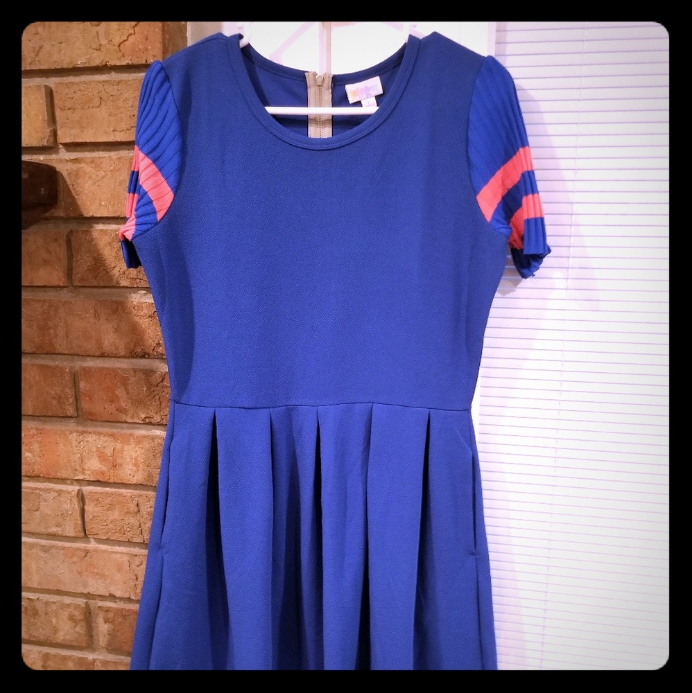 NWOT Lularoe Amelia Dress